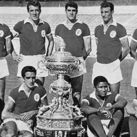 SL Benfica 1962 - 63 retro shirt