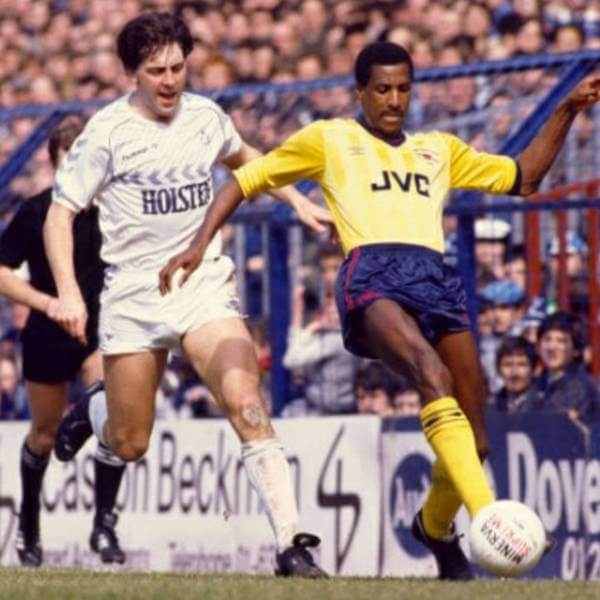 Arsenal 1985-86 away